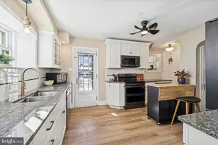 40 W 2nd St, Boyertown, PA 19512 - Photo 14