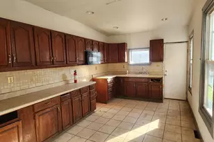 120 W Buttonwood St, Reading, PA 19601 - Photo 6