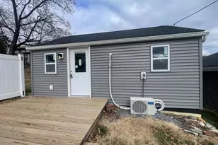 25 W 33rd St, Reading, PA 19606 - Photo 1