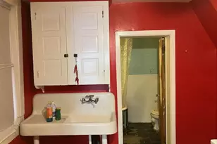 123 S 10th St, Reading, PA 19602 - Photo 4