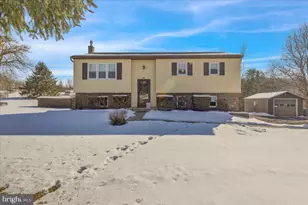 450 Birch Hill Rd, Shoemakersville, PA 19555 - Photo 1