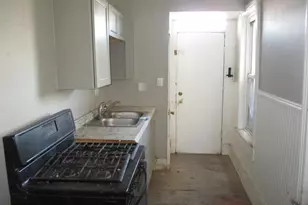 425 N 2nd St, Reading, PA 19601 - Photo 6