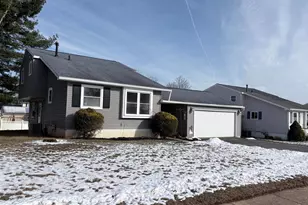 4981 Persimmon Dr, Reading, PA 19606 - Photo 4