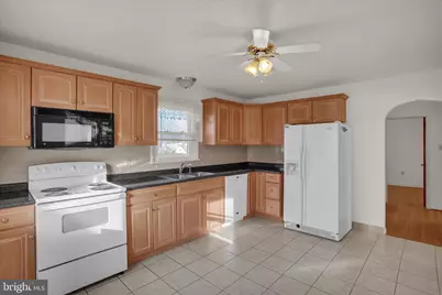 2413 Reading Boulevard, Reading, PA 19609 - Photo 12
