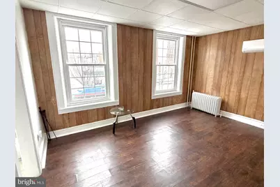 136 S 5th Street #2F, Reading, PA 19602 - Photo 4