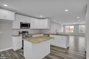 46 Rosalie's Way, Temple, PA 19560 - Photo 6