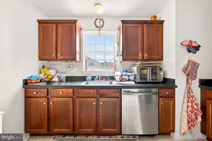 92 Christine Dr, Reading, PA 19606 - Photo 8