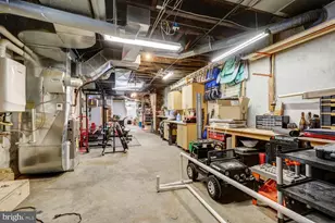 221 Douglass St, Reading, PA 19601 - Photo 48