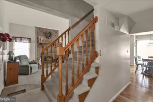 840 Shelbourne Rd, Reading, PA 19606 - Photo 2