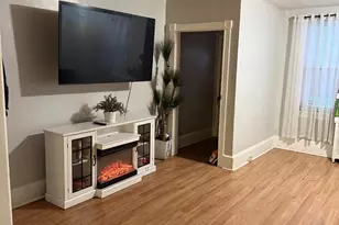 135 S 10th St, Reading, PA 19602 - Photo 2