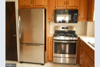 909 Brighton Avenue, Reading, PA 19606 - Photo 18