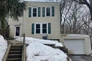 108 Poplar Rd, Fleetwood, PA 19522 - Photo 2