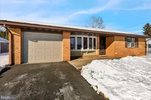 3375 North St, Morgantown, PA 19543 - Photo 2