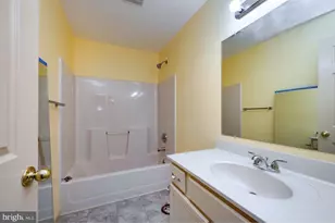 390 Wingspread Dr, Reading, PA 19606 - Photo 16