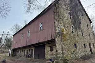 142 Township Rd, Macungie, PA 18062 - Photo 2