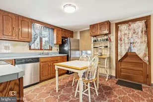 2049 Farmington, Pottstown, PA 19464 - Photo 4