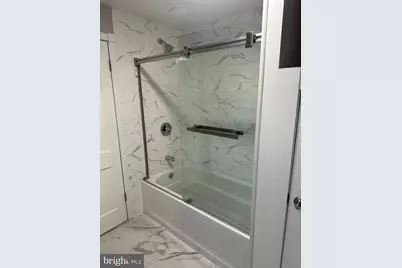 525 Dorchester Avenue, Reading, PA 19609 - Photo 18