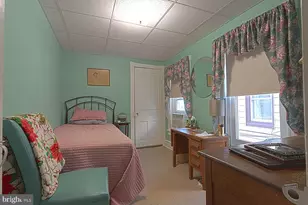 218 S 3rd Ave, Reading, PA 19611 - Photo 10