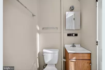 827 N 10th Street #APT 1, Reading, PA 19604 - Photo 10