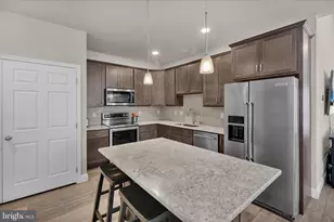 231 Sunglo Dr, Leesport, PA 19533 - Photo 10