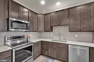 231 Sunglo Dr, Leesport, PA 19533 - Photo 14