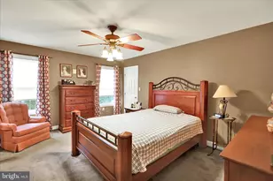 1007 Bowman St, Reading, PA 19605 - Photo 8