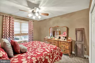 1007 Bowman St, Reading, PA 19605 - Photo 12