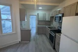 917 Greenwich St, Reading, PA 19604 - Photo 2