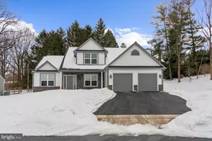 200 Sianna Cir, Wernersville, PA 19565 - Photo 34