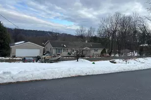 728 Mountain Rd, Boyertown, PA 19512 - Photo 1