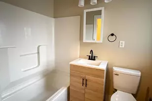 1255 Buttonwood St, Reading, PA 19604 - Photo 10