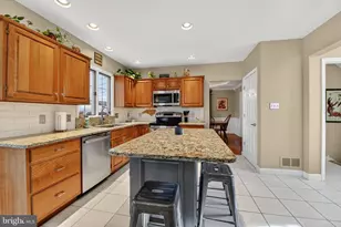 110 Pennsylvania Ave, Sinking Spring, PA 19608 - Photo 14