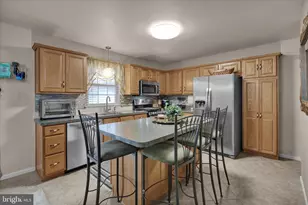 119 Carriage Dr, Wernersville, PA 19565 - Photo 8