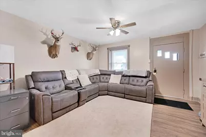 137 E High Street, Womelsdorf, PA 19567 - Photo 6