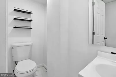 1045 Chestnut Street, Reading, PA 19602 - Photo 10