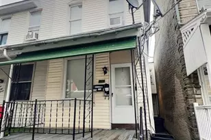 725 Pear St, Reading, PA 19601 - Photo 2