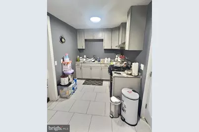 725 Pear Street, Reading, PA 19601 - Photo 6