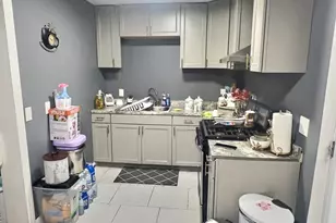 725 Pear St, Reading, PA 19601 - Photo 6