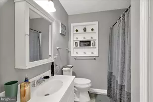 311 Lynoak Ave, Reading, PA 19607 - Photo 8