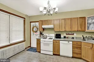 313 Melrose Ave, Reading, PA 19606 - Photo 10