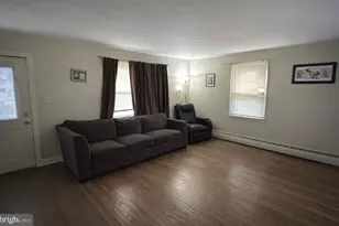 431 W 1st St, Birdsboro, PA 19508 - Photo 2