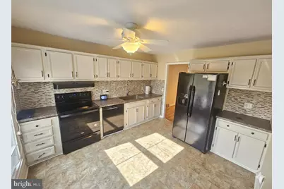 28 Club Lane, Reading, PA 19607 - Photo 2