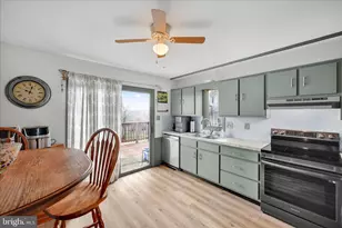 205 Pembroke Dr, Reading, PA 19607 - Photo 10