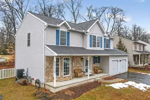 209 Woodbridge Ln, Douglassville, PA 19518 - Photo 6