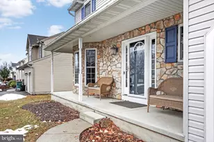 209 Woodbridge Ln, Douglassville, PA 19518 - Photo 4