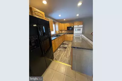 210 N Centre Avenue #APARTMENT A, Leesport, PA 19533 - Photo 16