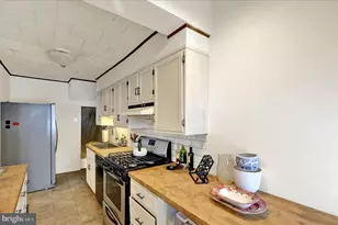 564 Marshall Ave, Reading, PA 19606 - Photo 12