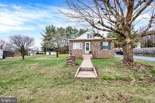 121 Old State Rd, Reading, PA 19606 - Photo 2