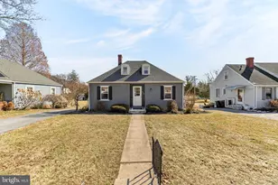 605 Byram St, Reading, PA 19606 - Photo 2