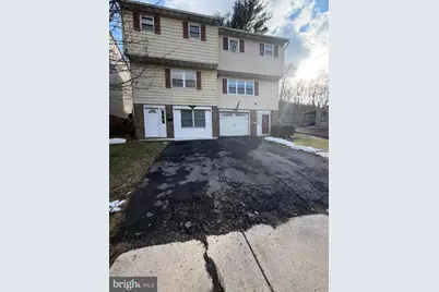 1322 Fairview Street, Reading, PA 19602 - Photo 2